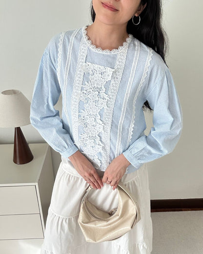 Sky Blouse (One Size)